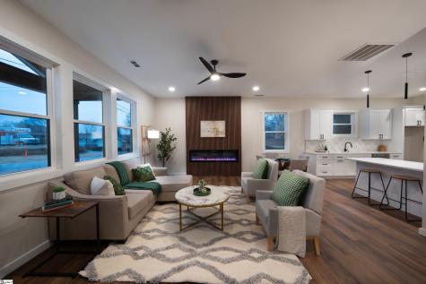 28 6th Street Greenville SC 29611