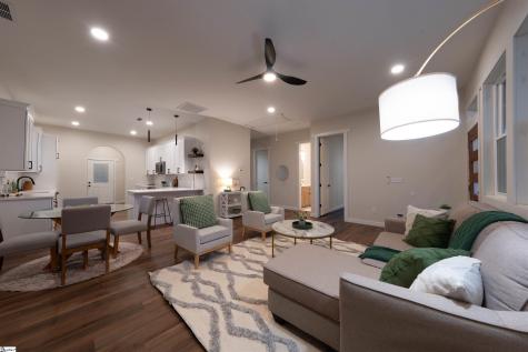 28 6th Street Greenville SC 29611