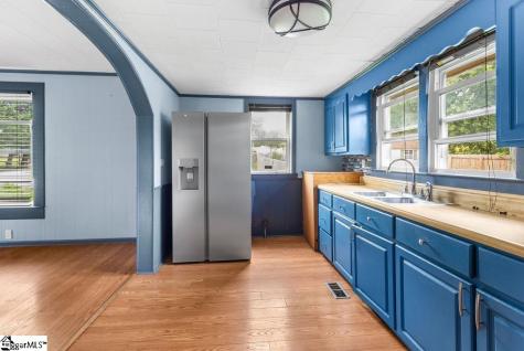 6 Lyman Street Pelzer SC 29669