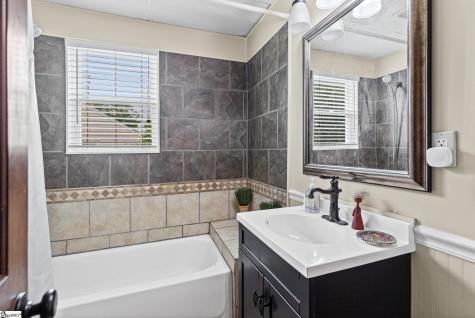 106 Lenore Avenue Greenville SC 29617