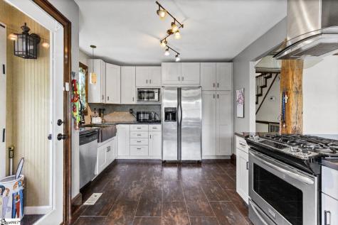 106 Lenore Avenue Greenville SC 29617