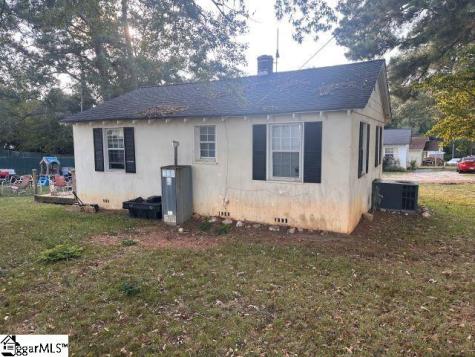 103 Mimosa Street Cowpens SC 29330