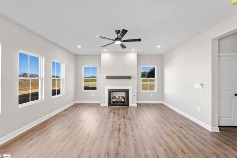 61 Henderson Road Gray Court SC 29645