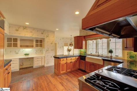 21 Eagle Rock Road Landrum SC 29356