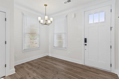 9 Hawthorne Lane Greenville SC 29605