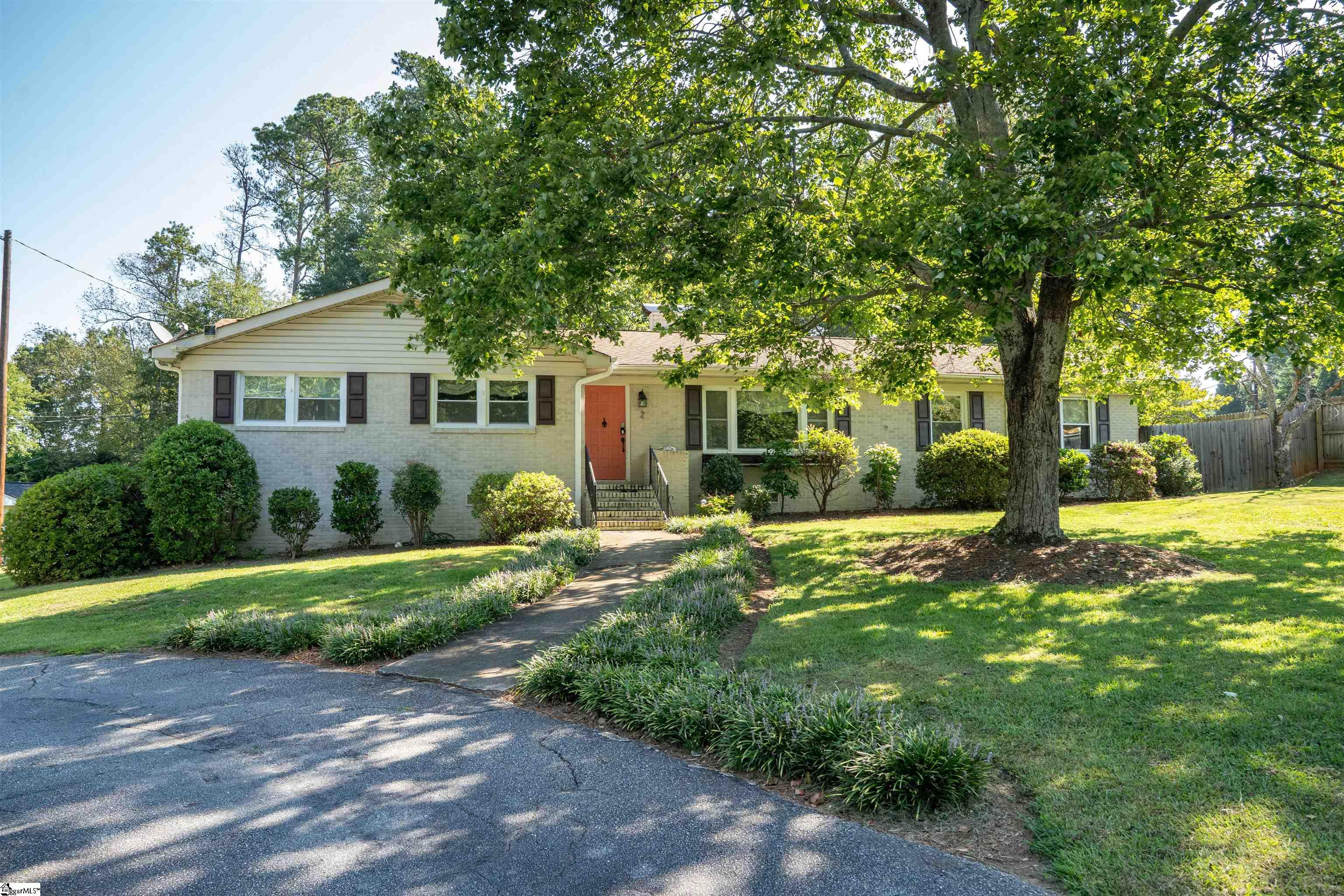2 Selwyn Drive Greenville SC 29615