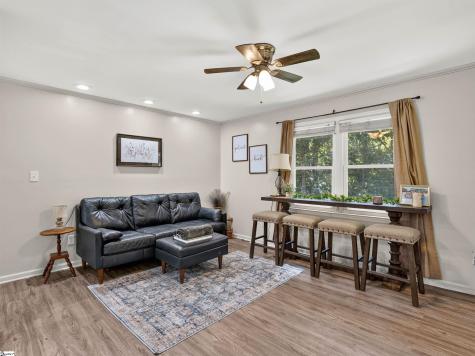 180 Hillcrest Drive Gaffney SC 29340
