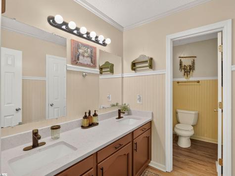 180 Hillcrest Drive Gaffney SC 29340