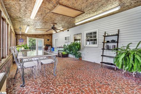 1154 Sandy Spring Road Laurens SC 29360