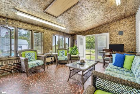 1154 Sandy Spring Road Laurens SC 29360