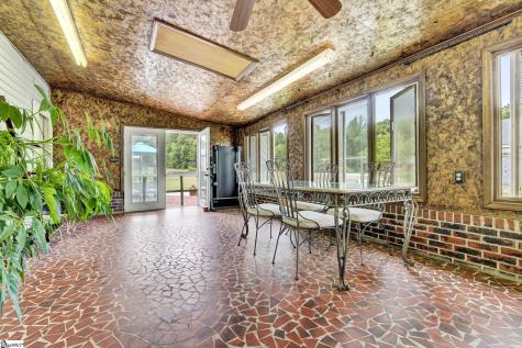 1154 Sandy Spring Road Laurens SC 29360