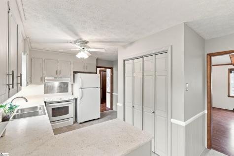 108 Five Gait Turn Simpsonville SC 29681
