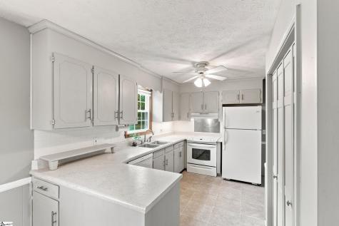 108 Five Gait Turn Simpsonville SC 29681