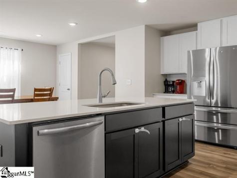 1410 Penrith Court Boiling Springs SC 29316