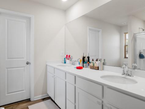 1410 Penrith Court Boiling Springs SC 29316