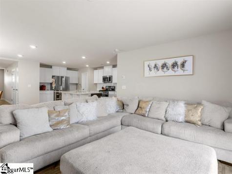 1410 Penrith Court Boiling Springs SC 29316