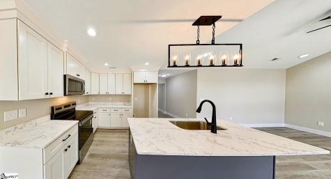 362 W Church Avenue Cowpens SC 29330