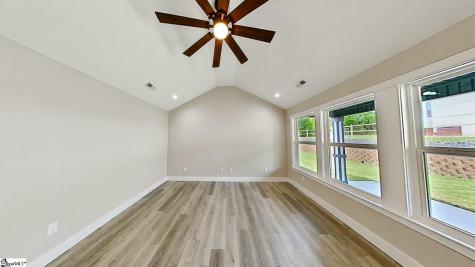 362 W Church Avenue Cowpens SC 29330