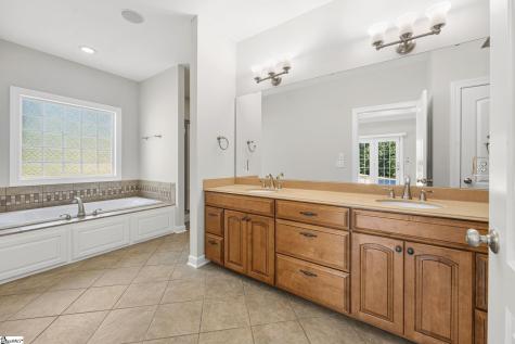 956 Laurelwood Way Landrum SC 29356
