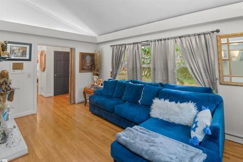 103 Forest Drive Easley SC 29642