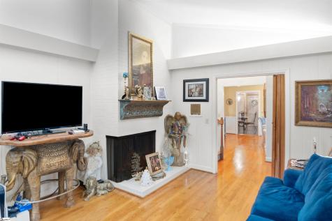 103 Forest Drive Easley SC 29642