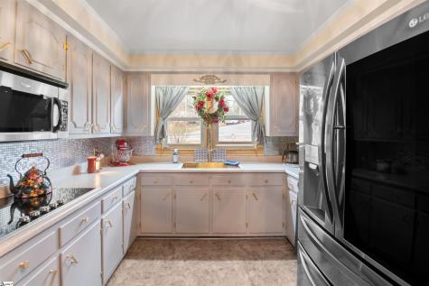 103 Forest Drive Easley SC 29642