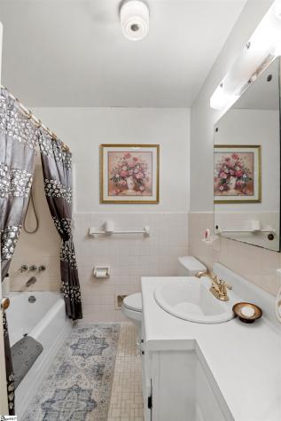 103 Forest Drive Easley SC 29642