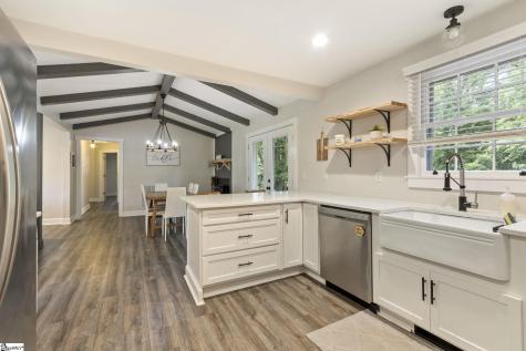 6 N Oak Forest Drive Greenville SC 29617