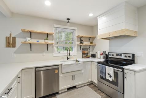 6 N Oak Forest Drive Greenville SC 29617