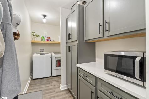 6 N Oak Forest Drive Greenville SC 29617