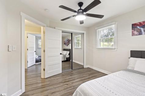 6 N Oak Forest Drive Greenville SC 29617