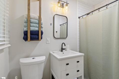 6 N Oak Forest Drive Greenville SC 29617