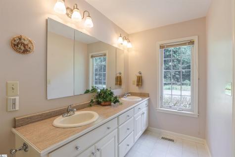 201 Holly Drive Easley SC 29640