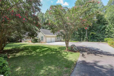 201 Holly Drive Easley SC 29640