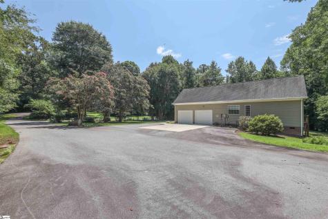 201 Holly Drive Easley SC 29640