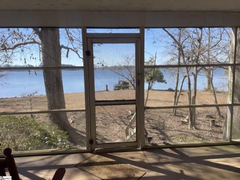 2024 Scurry Island Road Chappells SC 29037