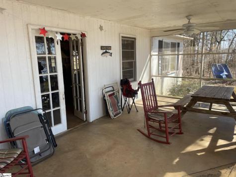 2024 Scurry Island Road Chappells SC 29037