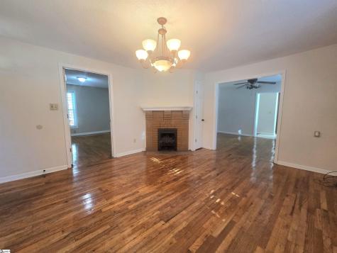 2817 Anderson Road Greenville SC 29611