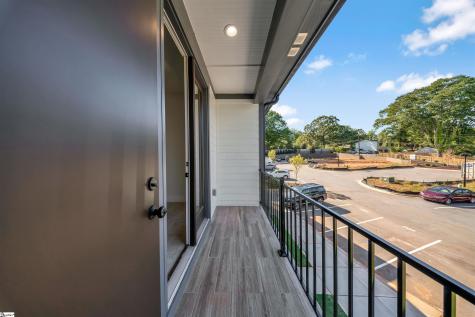 9 Hawthorne Lane Greenville SC 29605