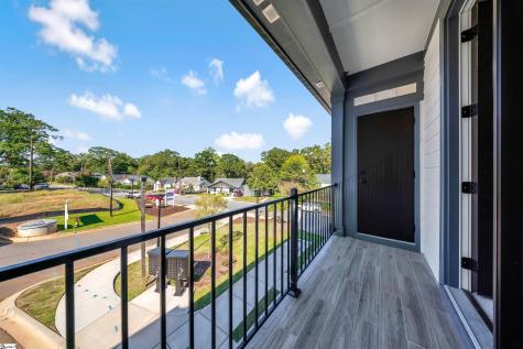 9 Hawthorne Lane Greenville SC 29605