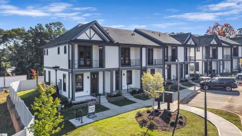 9 Hawthorne Lane Greenville SC 29605