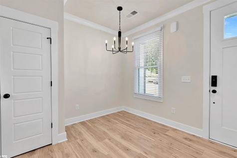 9 Hawthorne Lane Greenville SC 29605