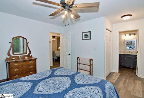 1279 Coneross Point Drive Seneca SC 29678