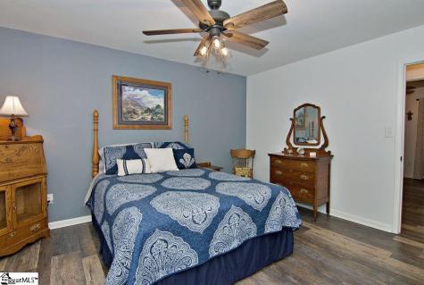 1279 Coneross Point Drive Seneca SC 29678