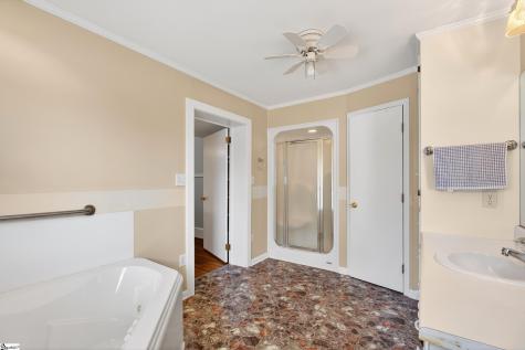 906 College Drive Gaffney SC 29340