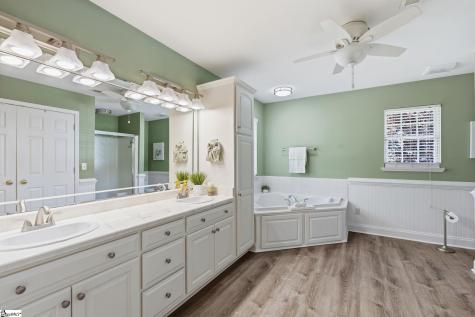 519 Island Point Road Starr SC 29684