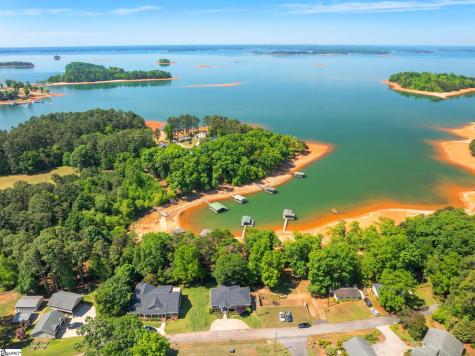 519 Island Point Road Starr SC 29684