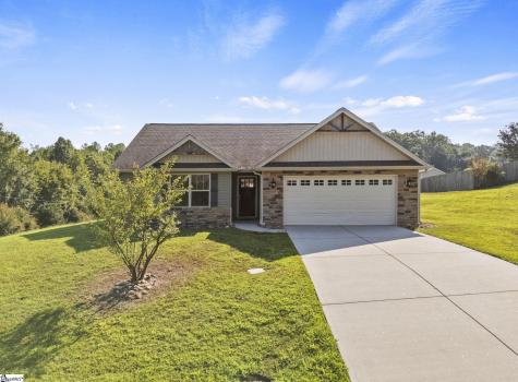 1 Hawkcrest Court Travelers Rest SC 29690