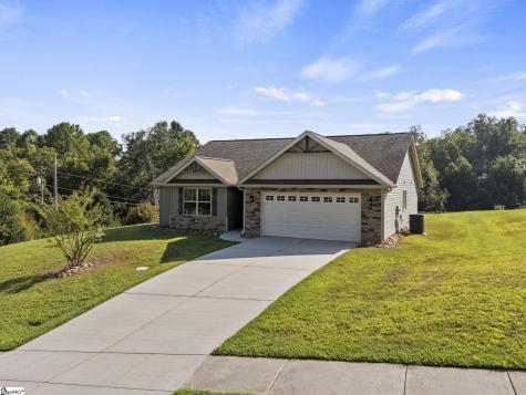 1 Hawkcrest Court Travelers Rest SC 29690