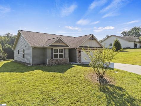 1 Hawkcrest Court Travelers Rest SC 29690